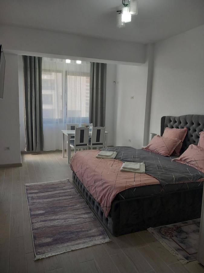Joe Studio Apartment Мамая Екстериор снимка